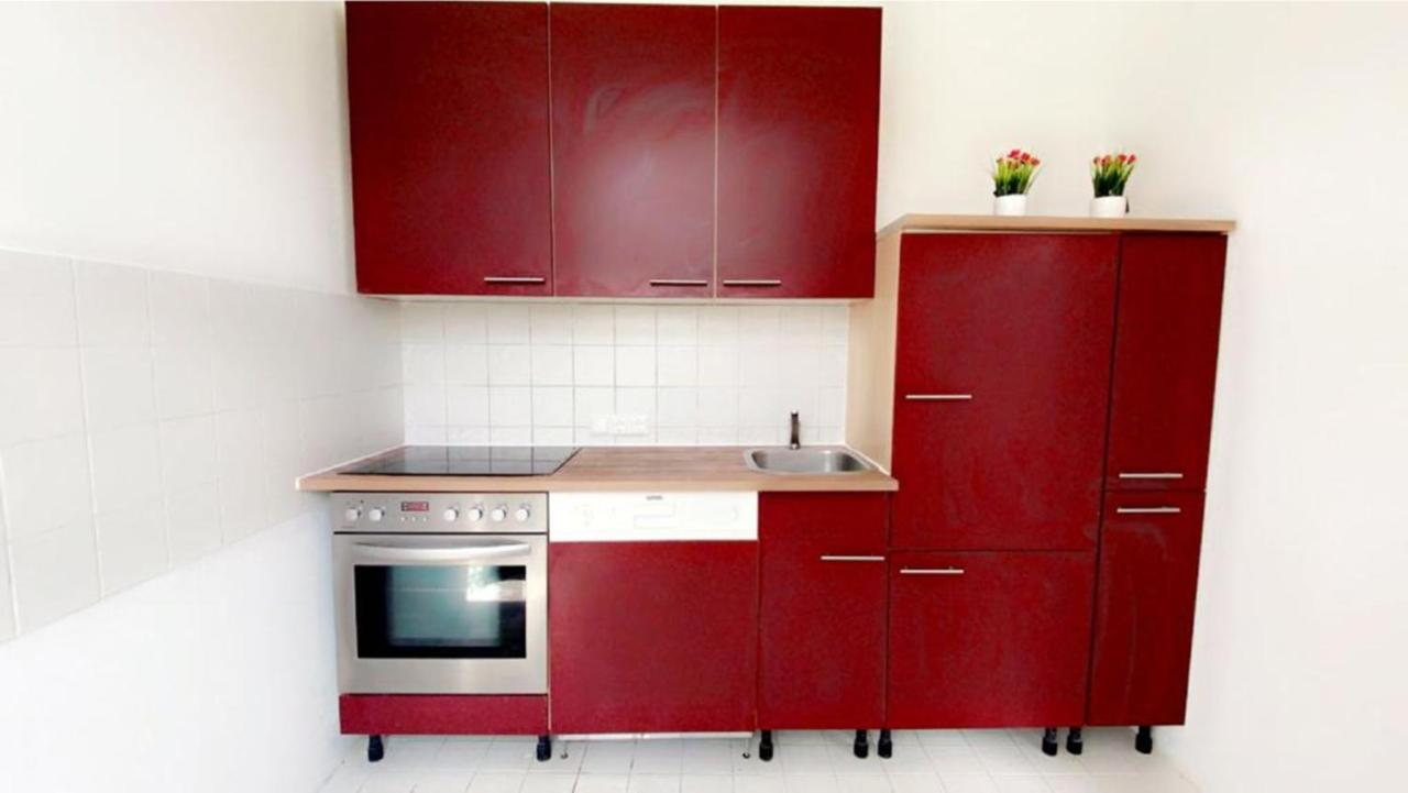 Private Room In Shared Apartment Pr4-9 Вена Экстерьер фото